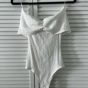 ZARA ruched sweetheart off the shoulder bodysuit